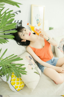 清纯校花自慰喷白浆浪潮